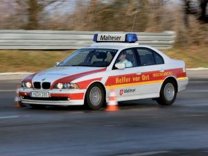 2000 BMW 540i Emergency